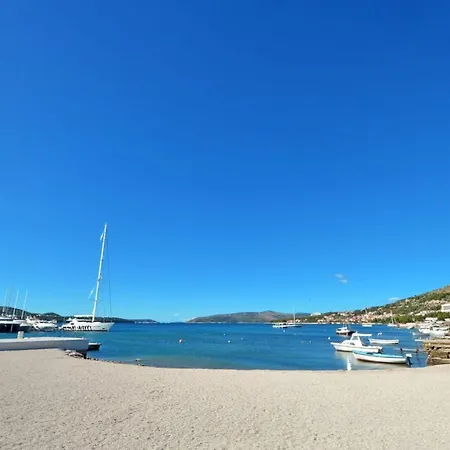 Apartamento Lela Trogir