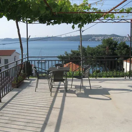 Lela * Trogir